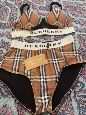 Burberry Multicolor Swimsuit Set tag has large but waist and bra only 24 inches.